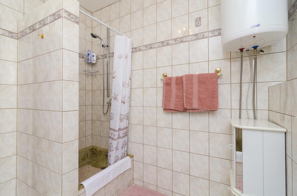 Apartment Nadine Okuklje Luaran gambar